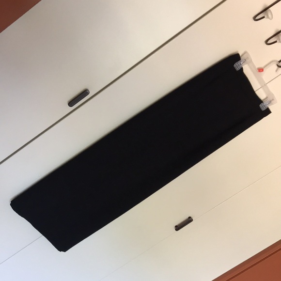 Women’s Holt Renfrew Black Maxi Evening Skirt, US size 14 - Picture 2 of 5